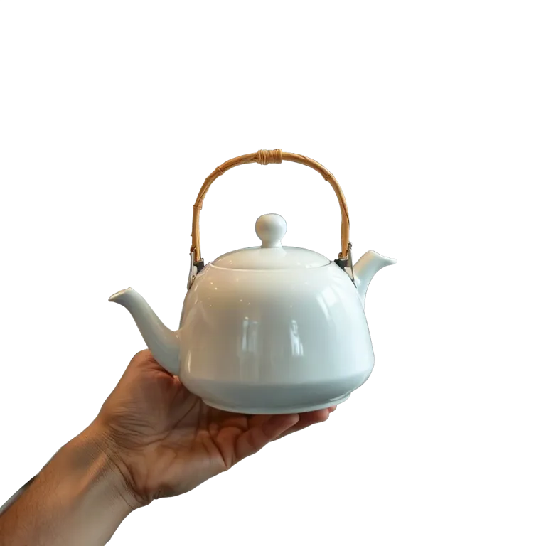 A teapot cut out for a product page